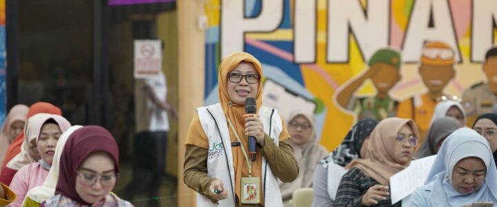 Masyarakat Didorong Lebih Kritis terhadap Sumber Air Minum Isi Ulang